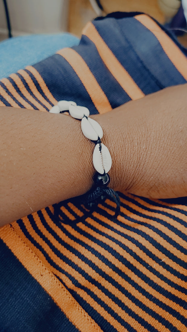 Petaaw African Bracelet of Cowry Shells  Unisex - Adjustable one size fits kids & adults TossokoClothing